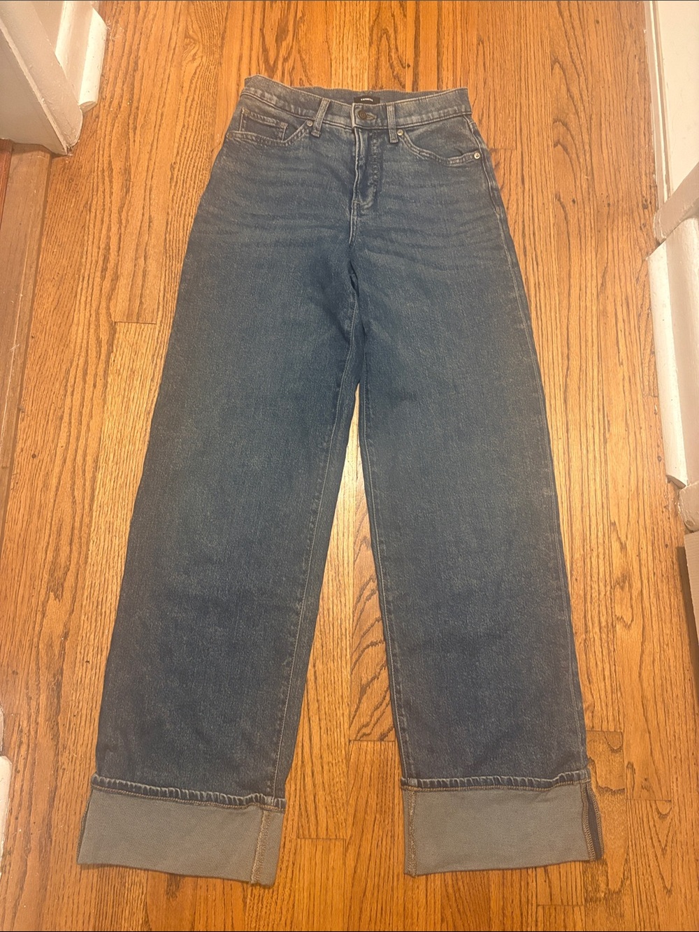 Express High Waisted Medium Wash Cuffed Wide Leg Jeans size 2